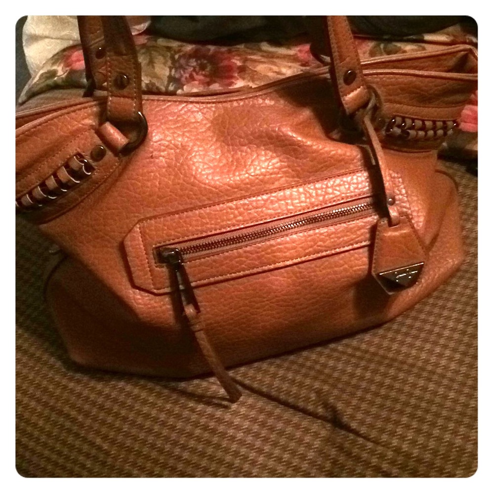 Jessica Simpson purse